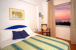 Residence Pensione Mena