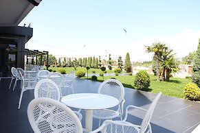 Hotel Holiday