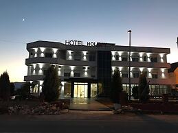 Hotel Holiday