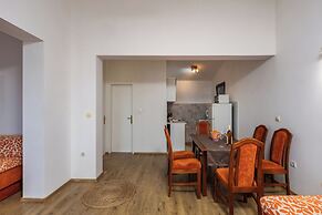 Apartments Raymond