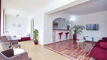 Apartments Raymond
