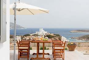 Irene Kimolos Villas