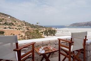 Irene Kimolos Villas