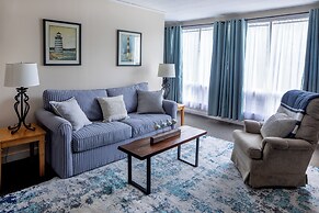 Sesuit Harbor House