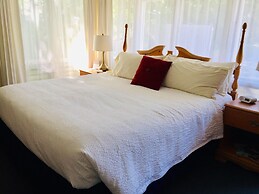 Sesuit Harbor House