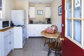 Sesuit Harbor House