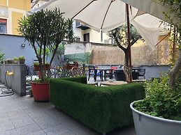 Lion University & Youth Hostel Milano