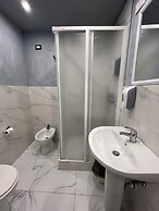 Lion University & Youth Hostel Milano