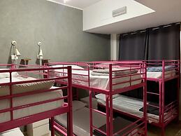 Lion University & Youth Hostel Milano