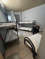 Lion University & Youth Hostel Milano