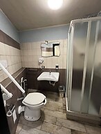 Lion University & Youth Hostel Milano