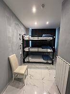 Lion University & Youth Hostel Milano