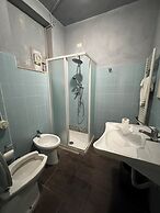 Lion University & Youth Hostel Milano