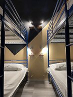 Lion University & Youth Hostel Milano