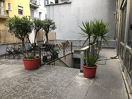 Lion University & Youth Hostel Milano