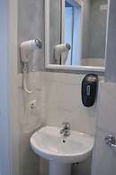 Lion University & Youth Hostel Milano