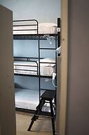 Lion University & Youth Hostel Milano