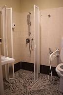 Lion University & Youth Hostel Milano