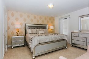 Luxurious Vacation Townhome With Private Pool