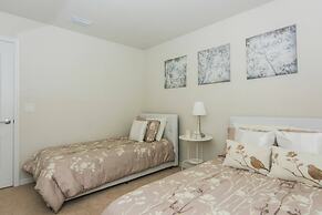 Luxurious Vacation Townhome With Private Pool