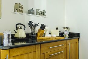 St John's Cottage - Simple2let Serviced Apartments