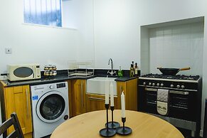 St John's Cottage - Simple2let Serviced Apartments