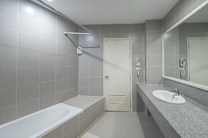 Eco Hotel by Thammasat