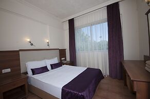 Luna Beach Hotel & Spa