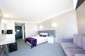 Luna Beach Hotel & Spa