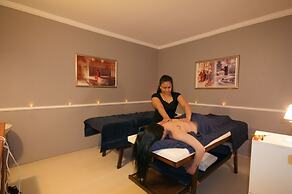 Luna Beach Hotel & Spa