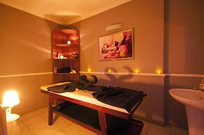 Luna Beach Hotel & Spa