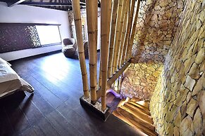 Villa Cantika Resort