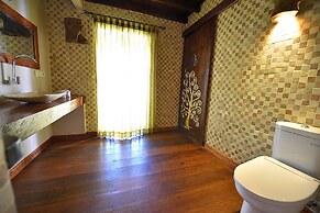 Villa Cantika Resort