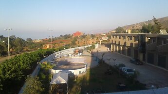 Motel Café Resto La Rocade