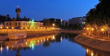 AMAKS Tourist hotel