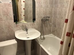 AMAKS Tourist hotel