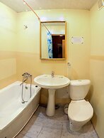 AMAKS Tourist hotel