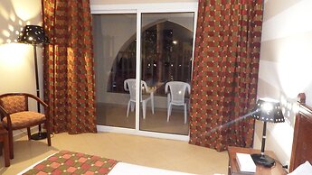 Palmyra Club Amar El Zaman