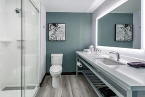 Cambria Hotel Shelby Township - Detroit Utica