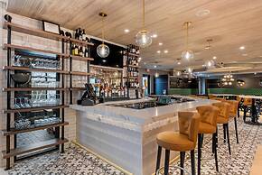 Cambria Hotel Shelby Township - Detroit Utica