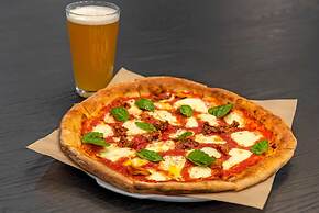 Cambria Hotel Shelby Township - Detroit Utica