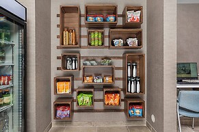 Element Hampton Peninsula Town Center