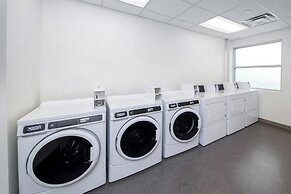 Element Hampton Peninsula Town Center