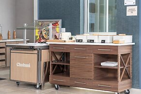 Element Hampton Peninsula Town Center