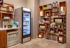 Element Hampton Peninsula Town Center