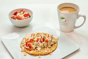 Element Hampton Peninsula Town Center