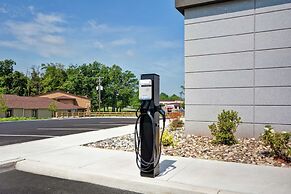 TRU by Hilton Denver