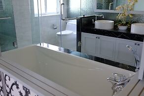 Luxury Penthouse on Sukhumvit Area