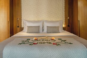 Ayona Villa Seminyak by Ini Vie Hospitality