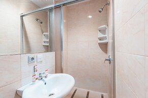 OYO 671 Hotel Capitol